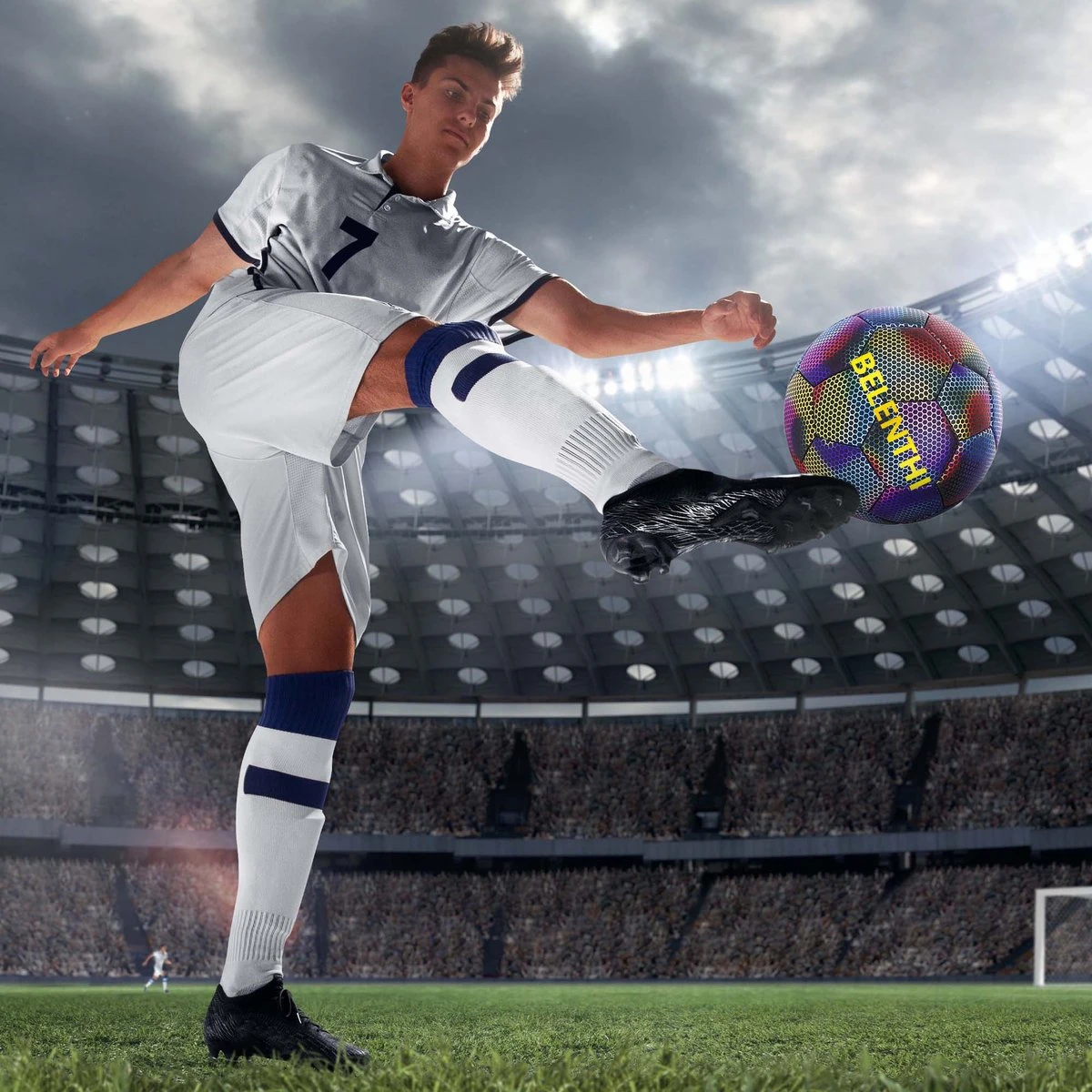 Belenthi Lichtgevende Voetbal - Glow In The Dark Bal - Lichtgevende Bal - Holografisch - Reflecterend - Afbeelding 6